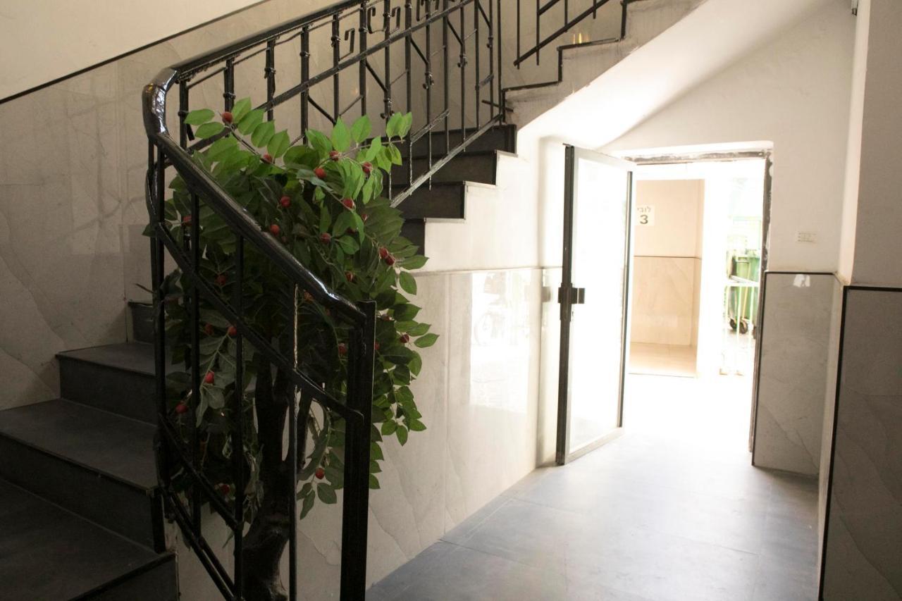 Bauhaus Stylish Apartments - By Bookiz Tel Aviv Ngoại thất bức ảnh
