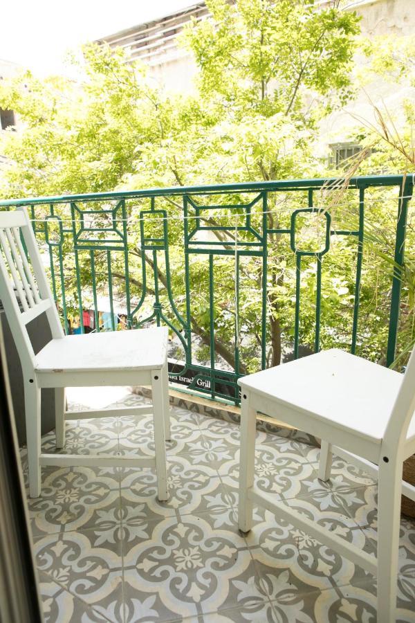 Bauhaus Stylish Apartments - By Bookiz Tel Aviv Ngoại thất bức ảnh