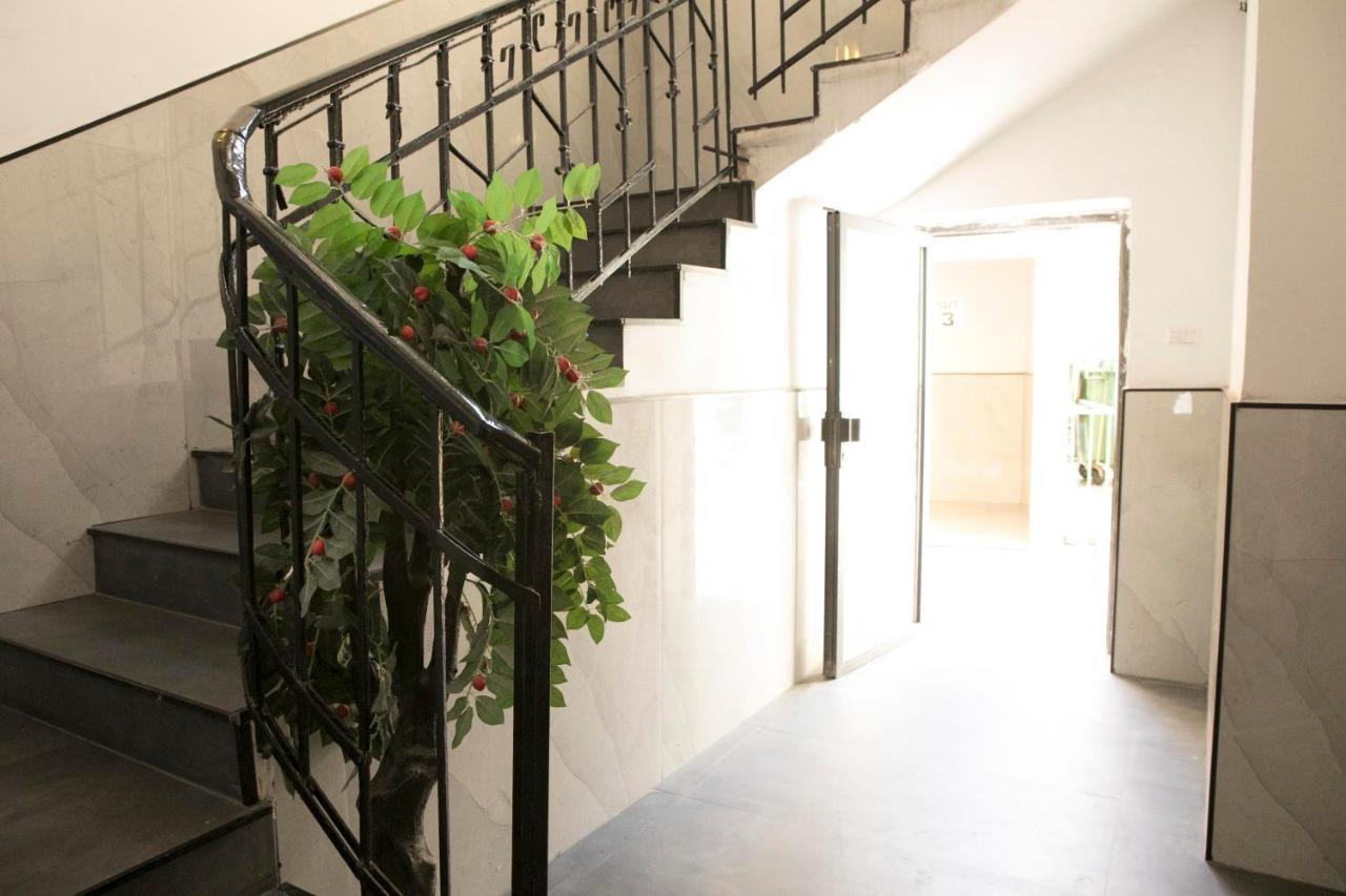 Bauhaus Stylish Apartments - By Bookiz Tel Aviv Ngoại thất bức ảnh